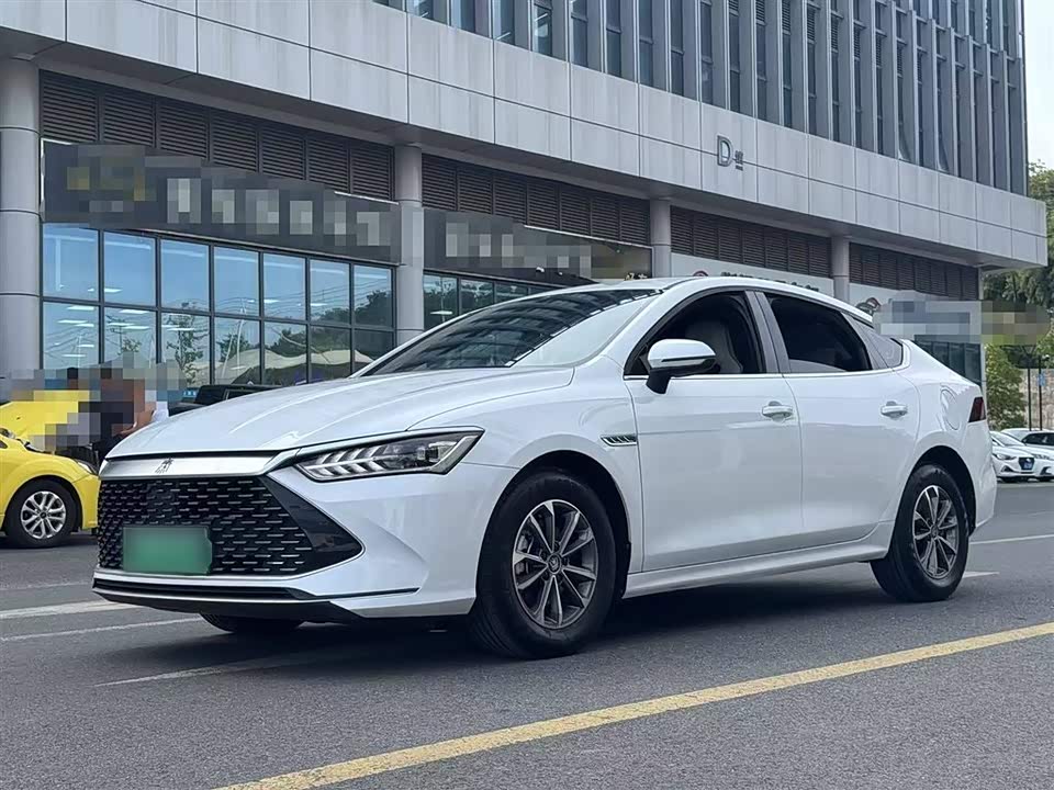 BYD Qin Yuan BYD Qin Yuan