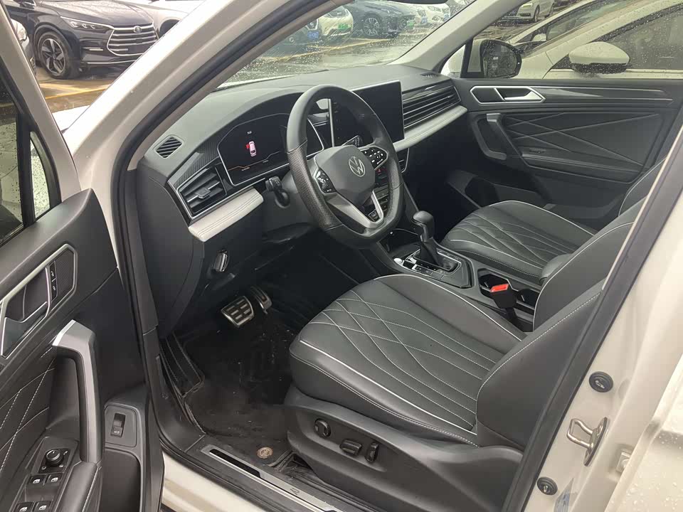Volkswagen Tiguan L Volkswagen Tiguan L