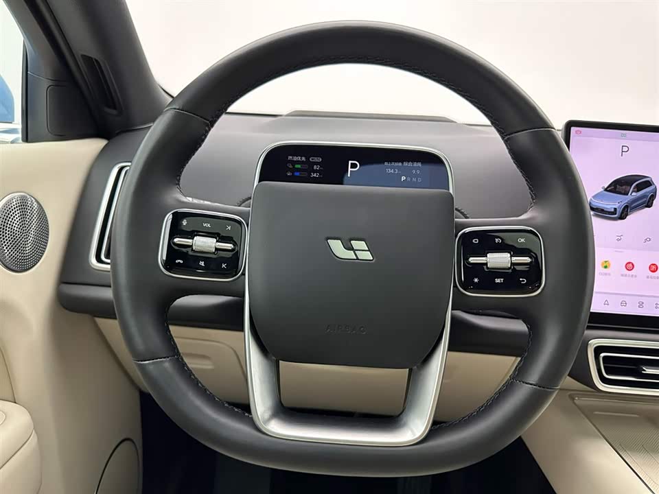 Li Auto Ideal L8