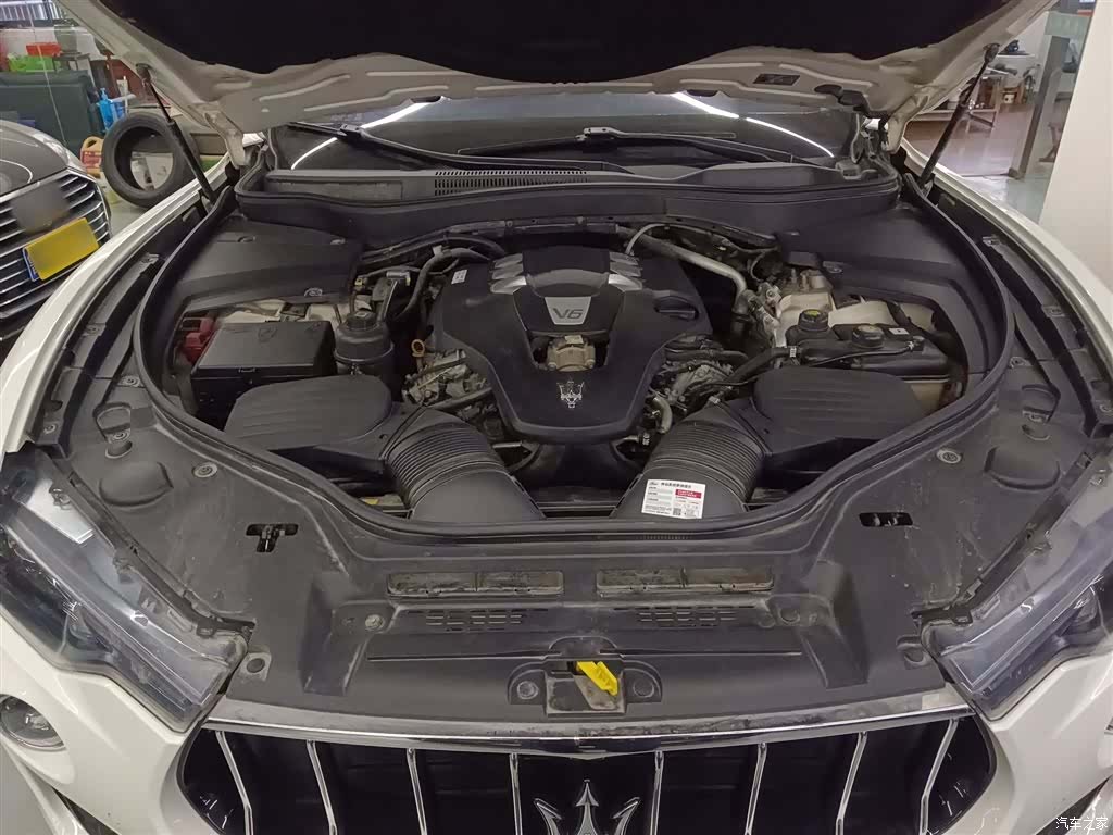 Maserati Levante, 2017 16