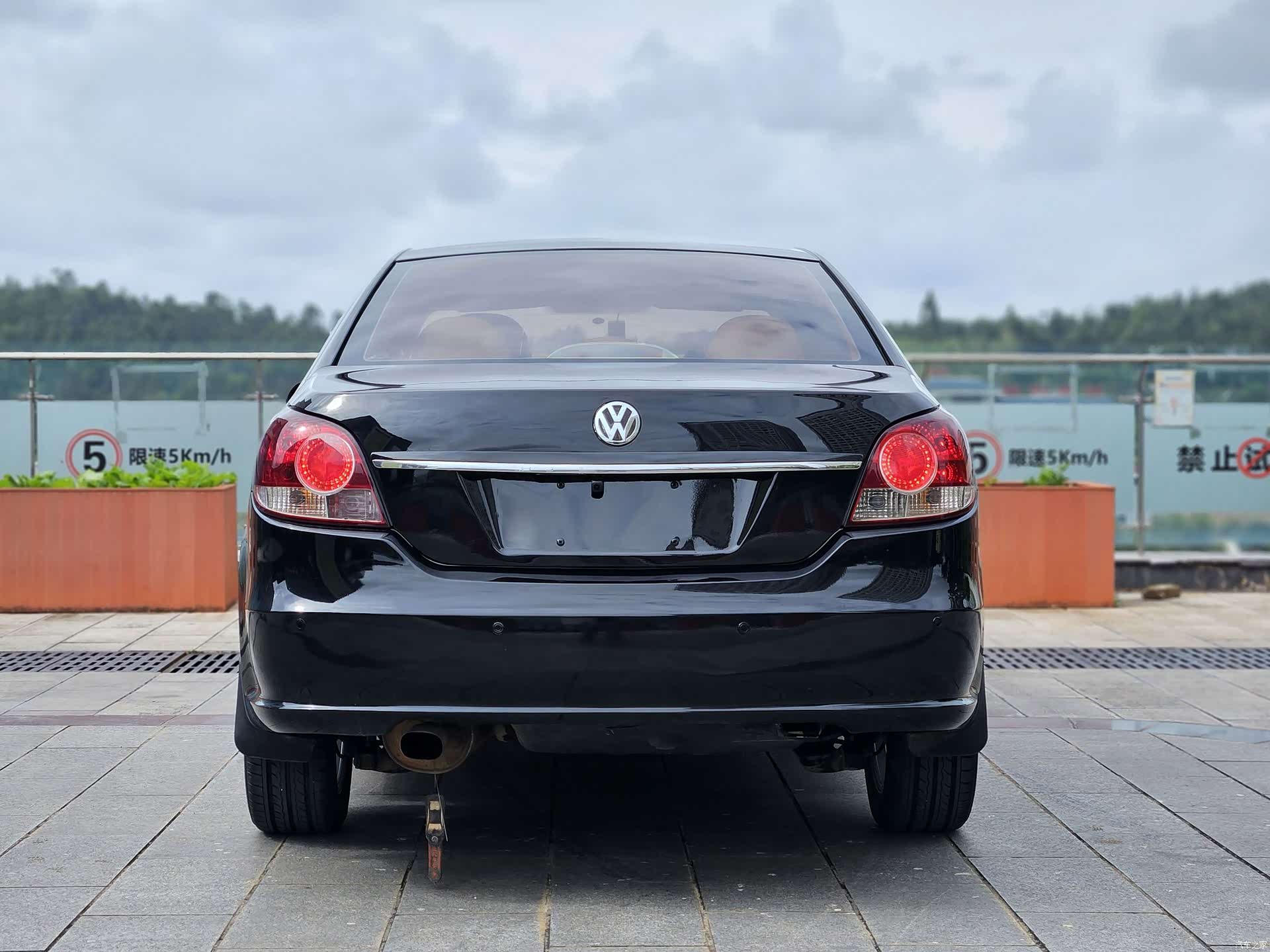 Volkswagen Lavida, 2011 8