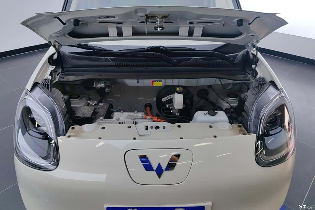 Wuling MINIEV, 2025 10