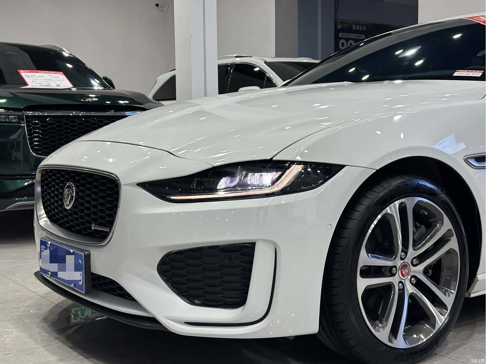 Land Rover XEL, 2021 4