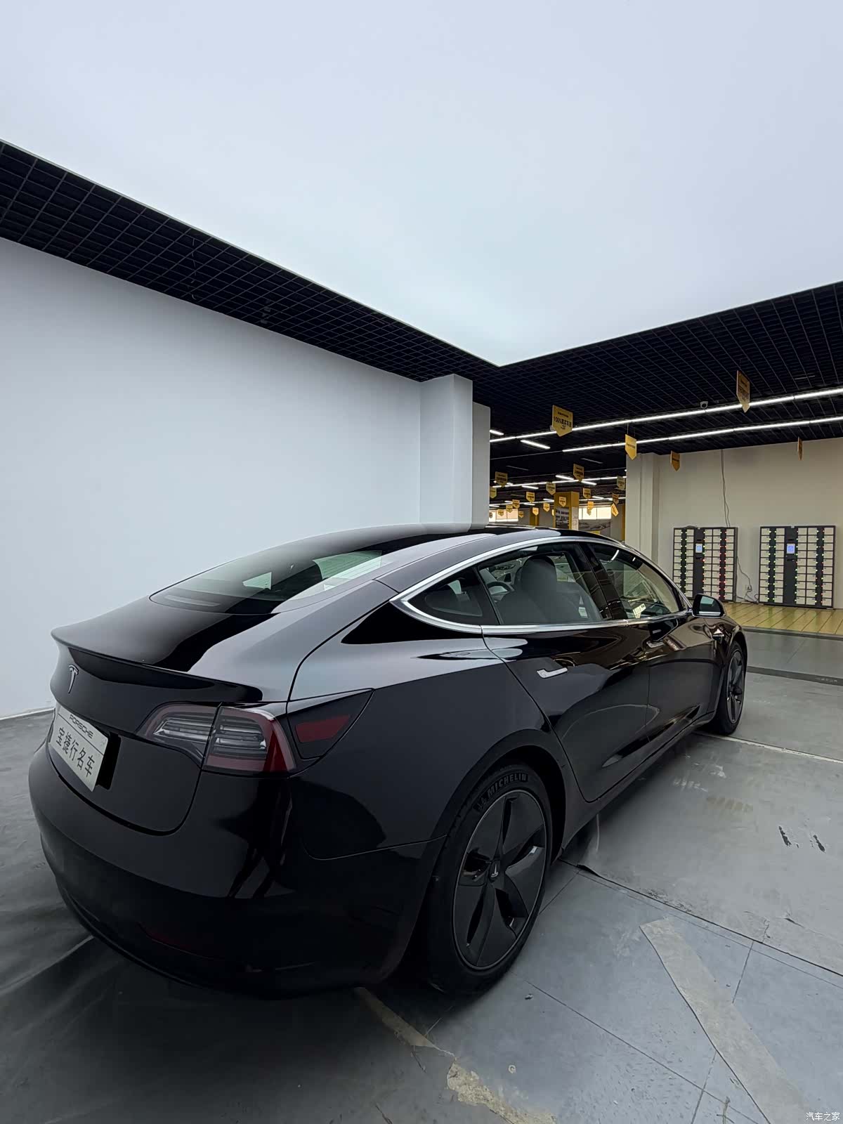 Tesla Model 3, 2020 9