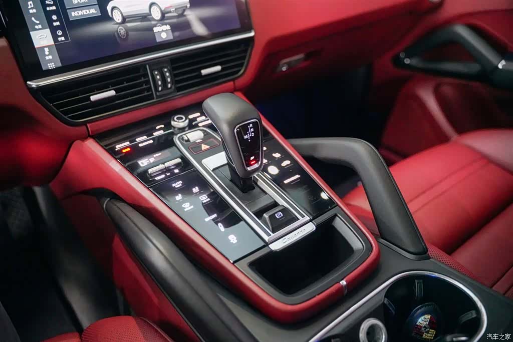 Porsche Cayenne, 2018 13