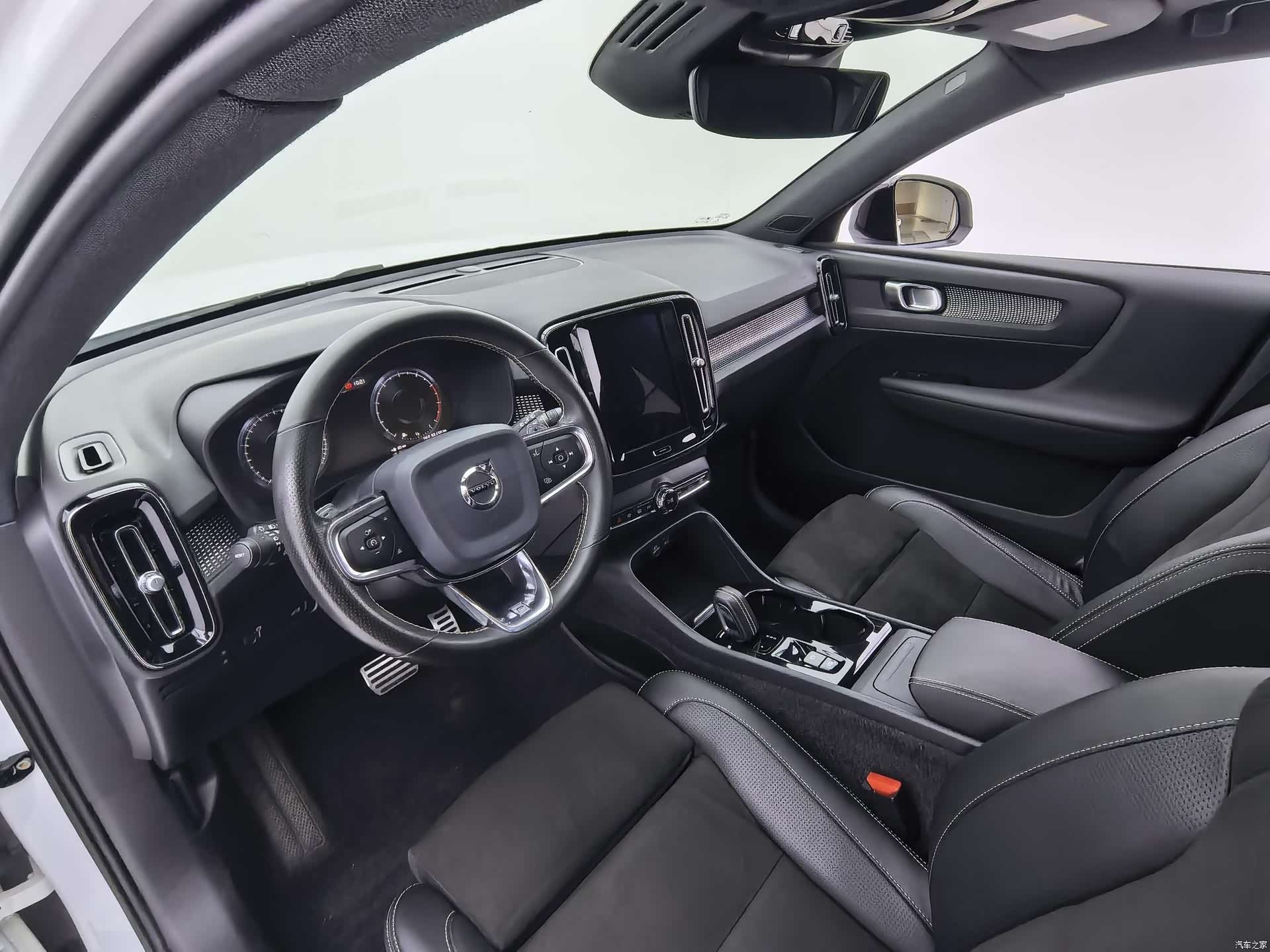 Volvo XC40, 2020 18