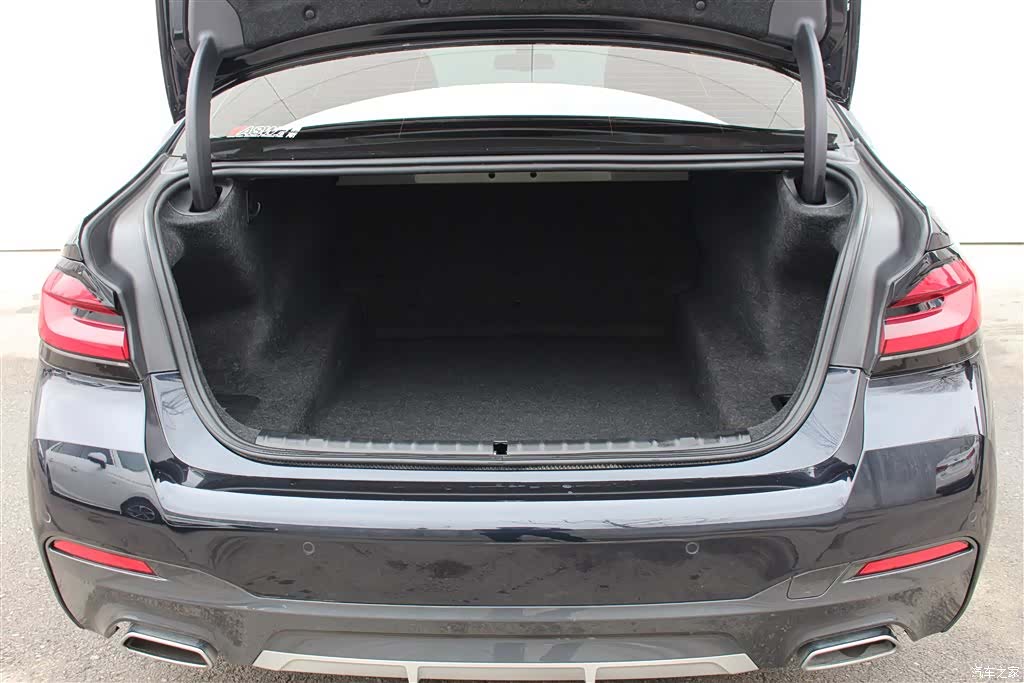 BMW 5 Series, 2023 6