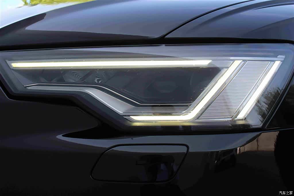 Audi A6L, 2022 14