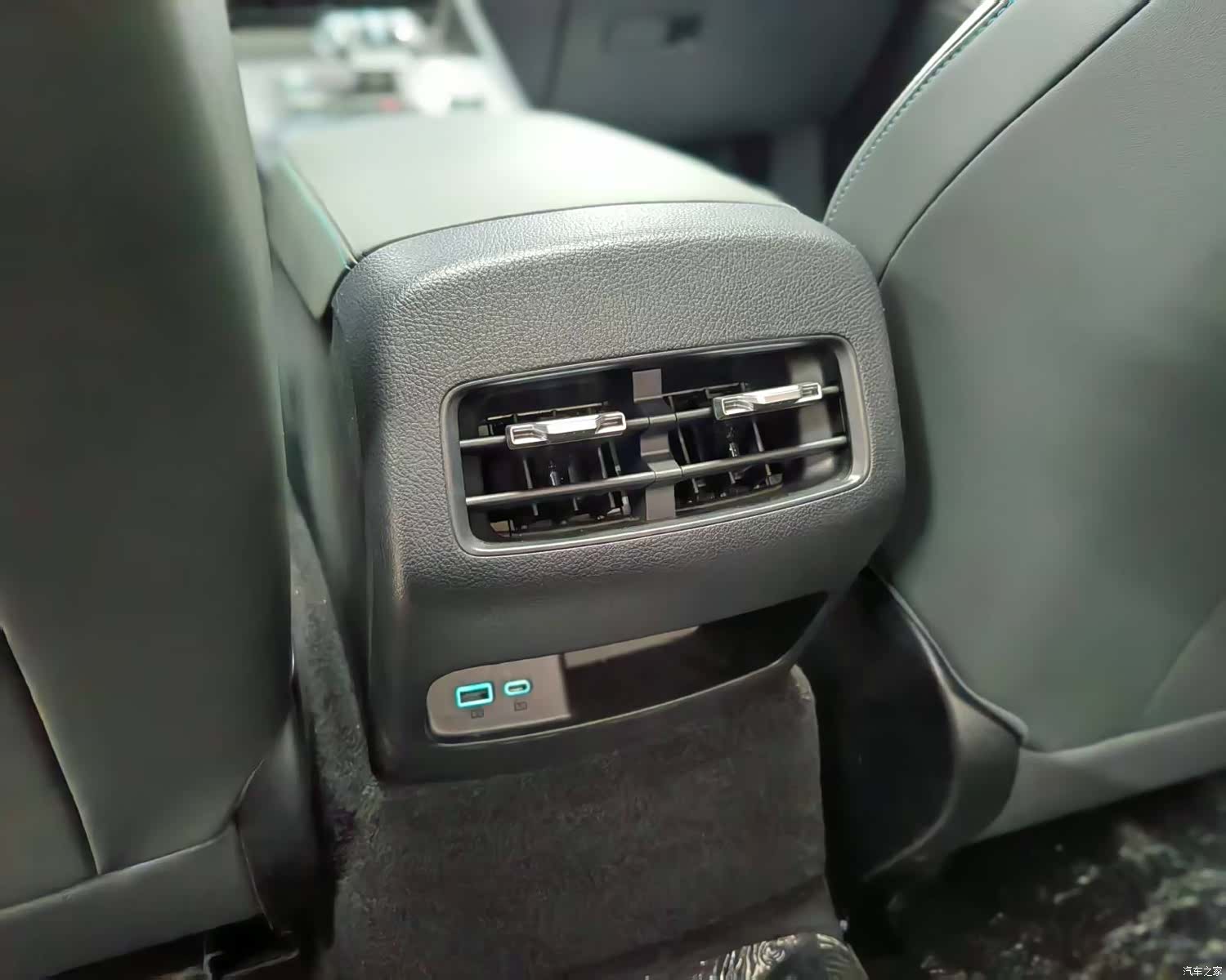 BYD Qin, 2025 10