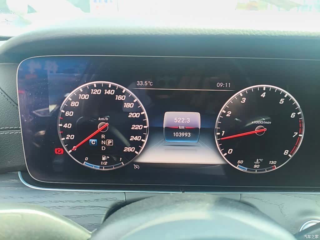 Mercedes-Benz E-Class, 2019 12