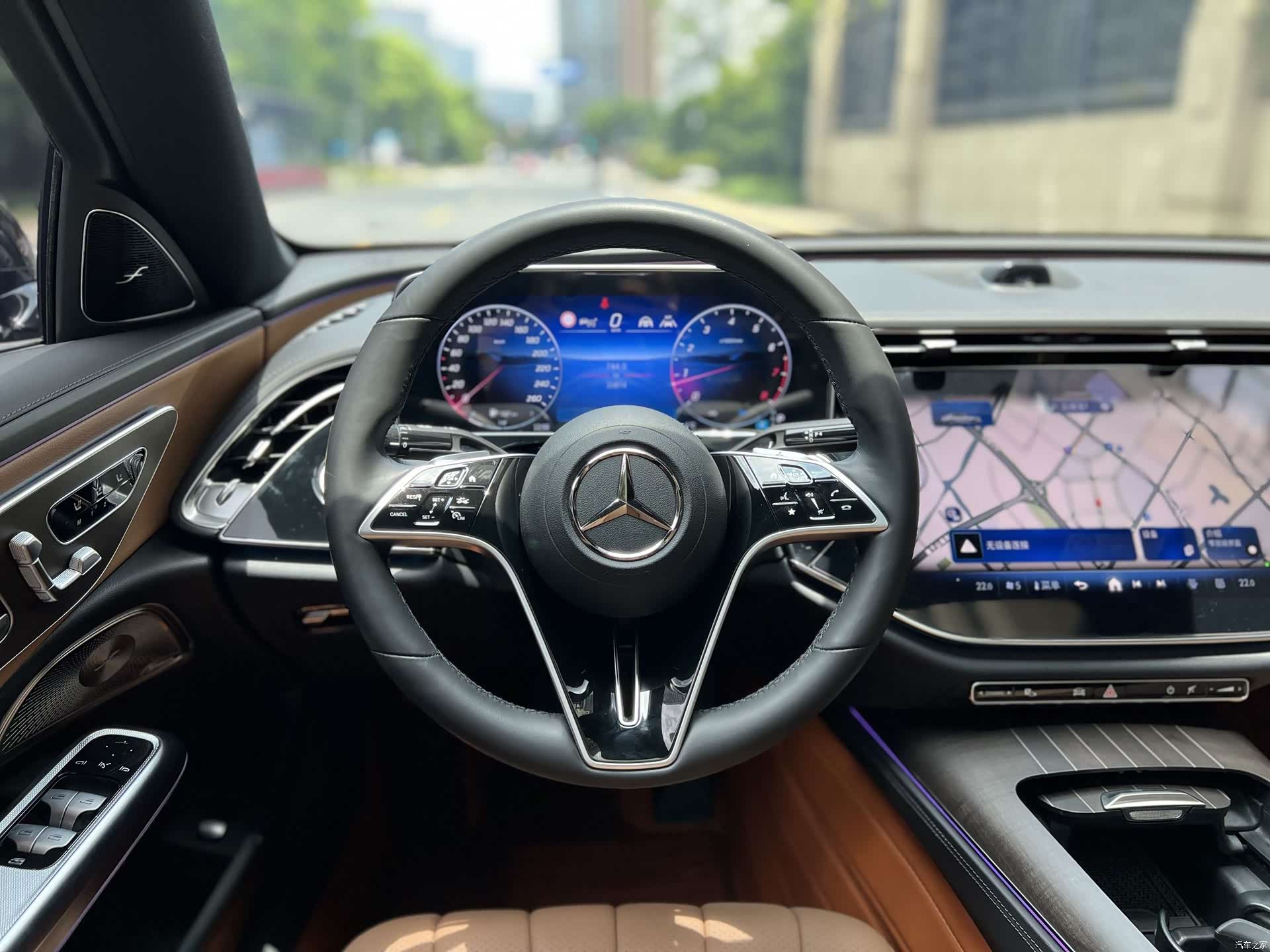 Mercedes-Benz E-Class, 2024 15