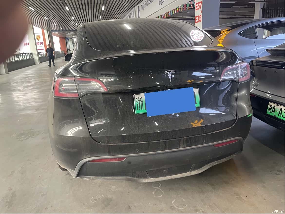 Tesla Model Y, 2022 9