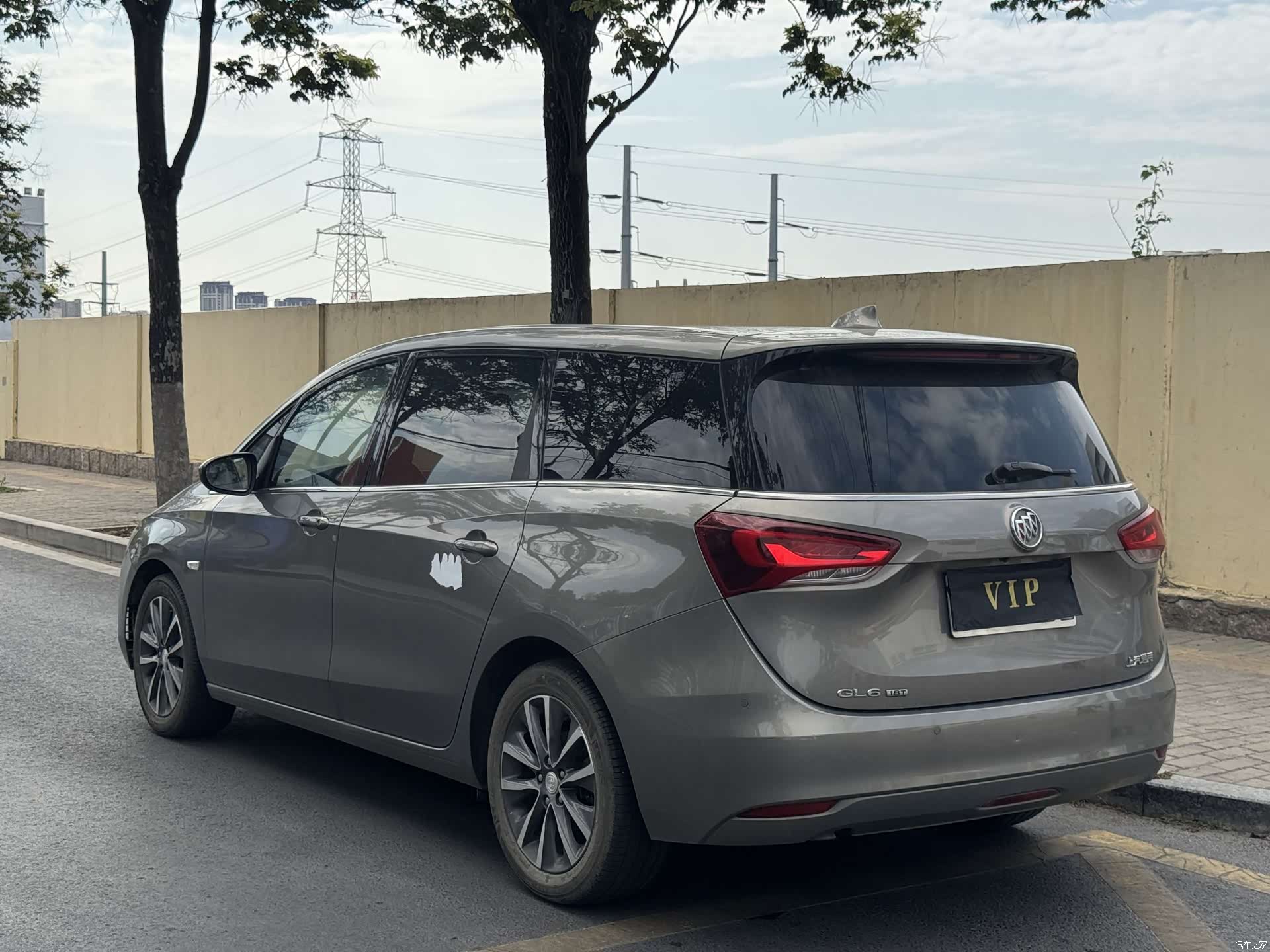 Buick GL6, 2018 9
