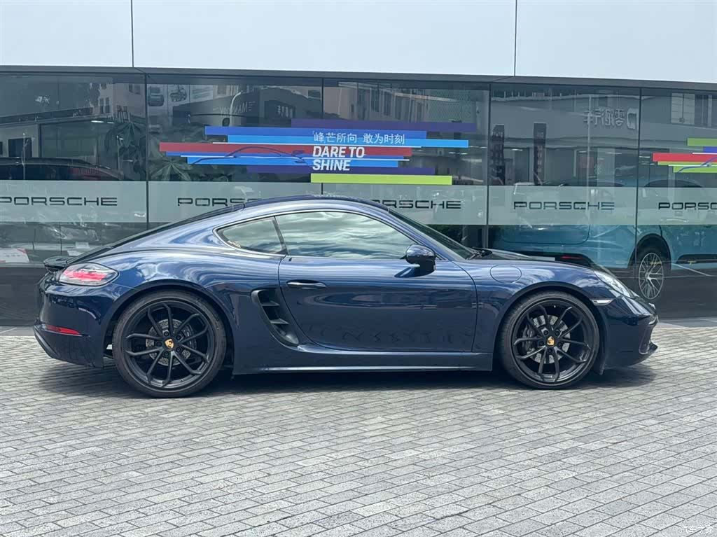 Porsche Cayman, 2020 4