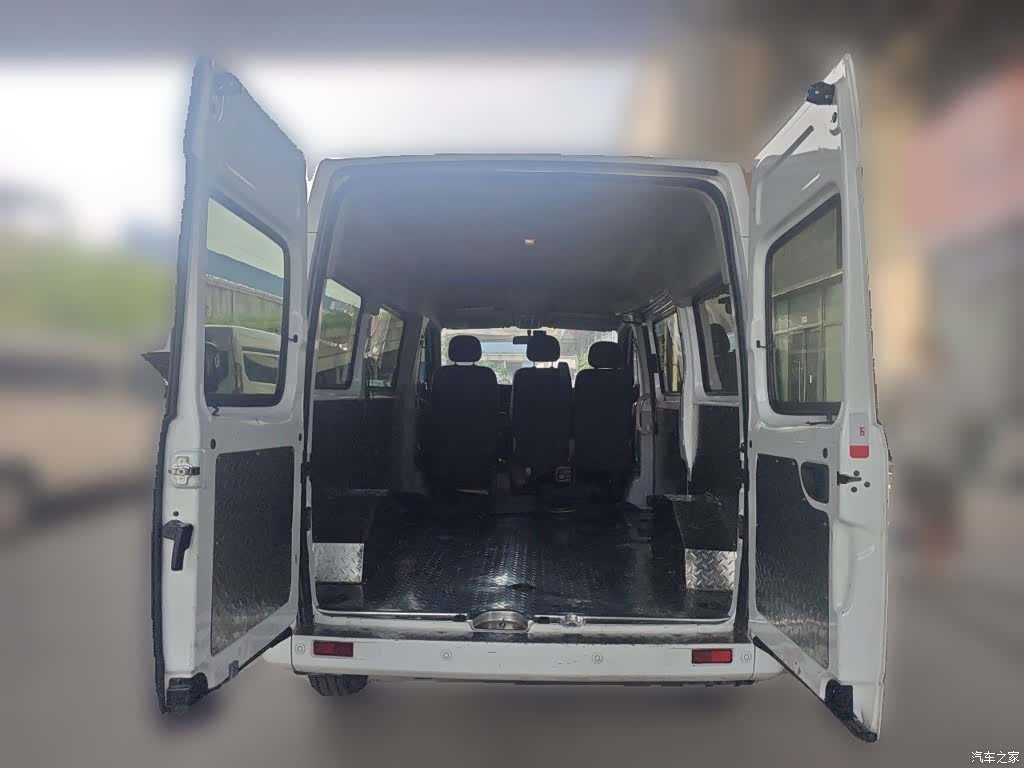 Maxus V80, 2023 10