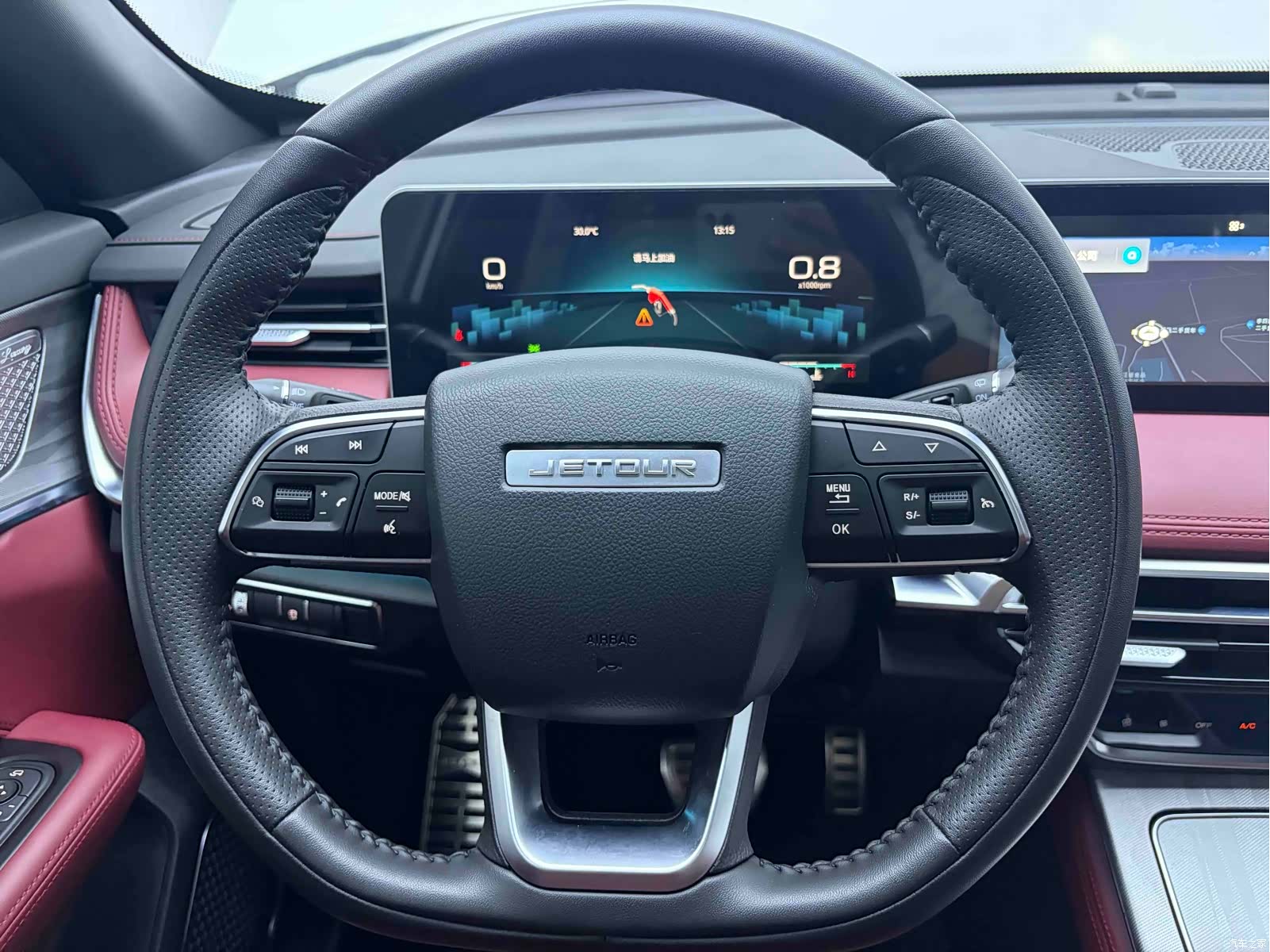 Jetour X70, 2023 10