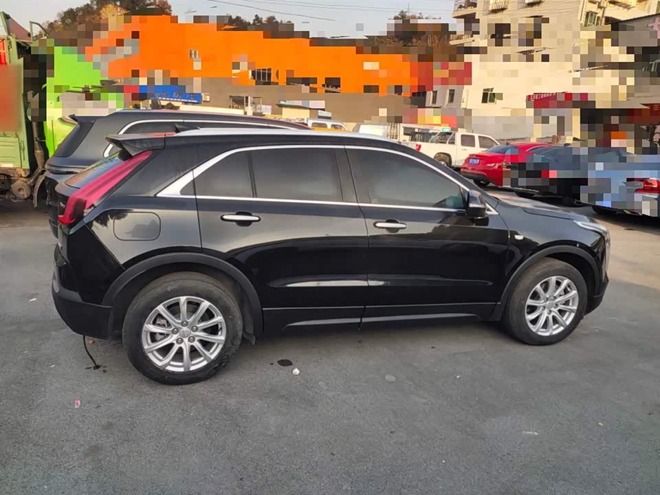 Cadillac XT4