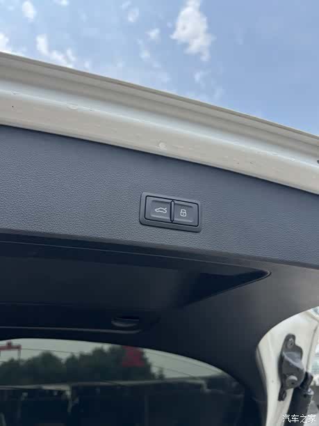 Audi Q2L, 2022 21
