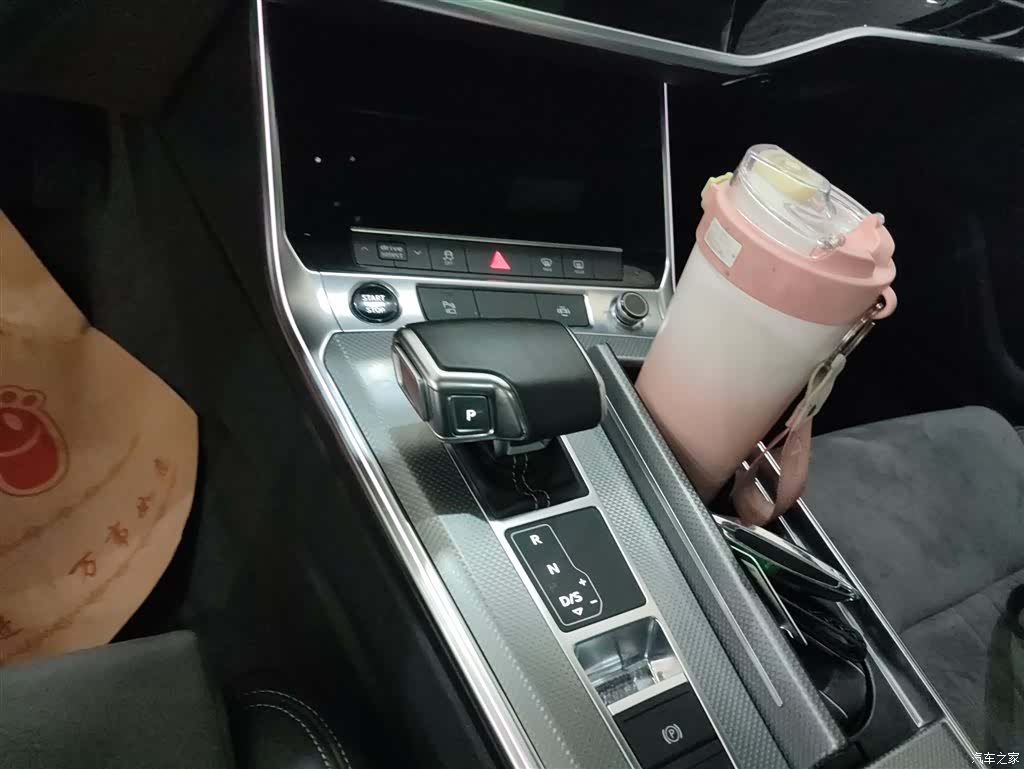 Audi A6L, 2022 14
