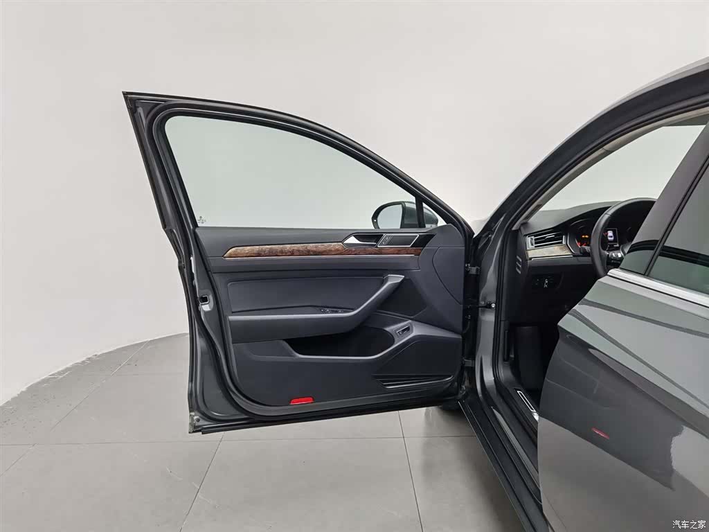 Volkswagen Magotan, 2017 8