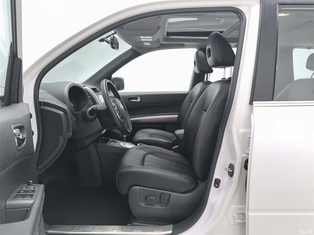 Nissan MX6, 2015 10