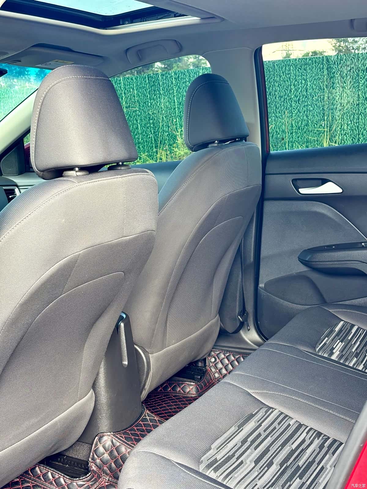 Chevrolet 320, 2018 11