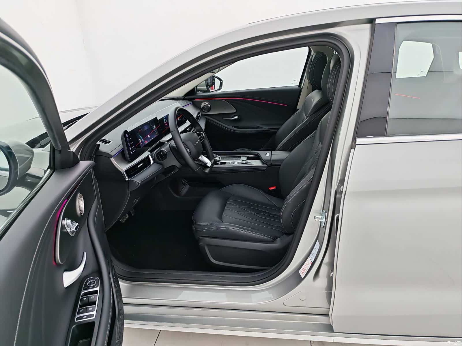 Chery Arrizo 8, 2023 7