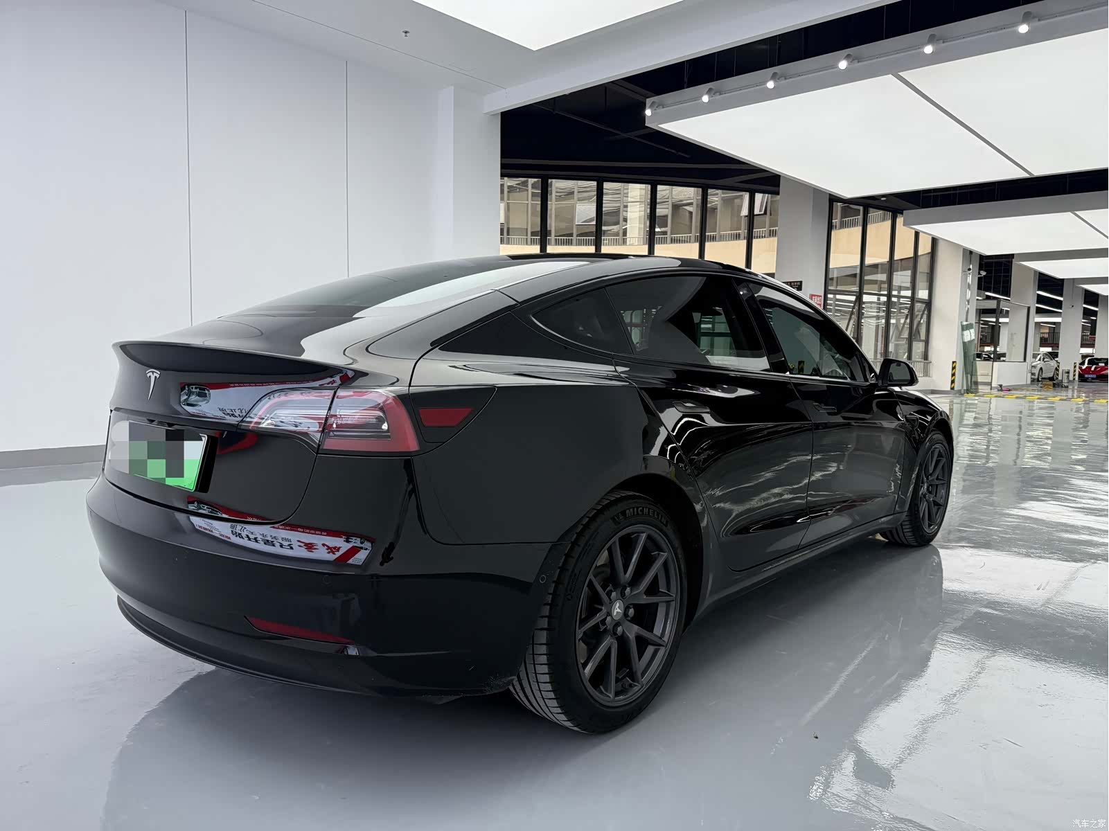 Tesla Model 3, 2022 13