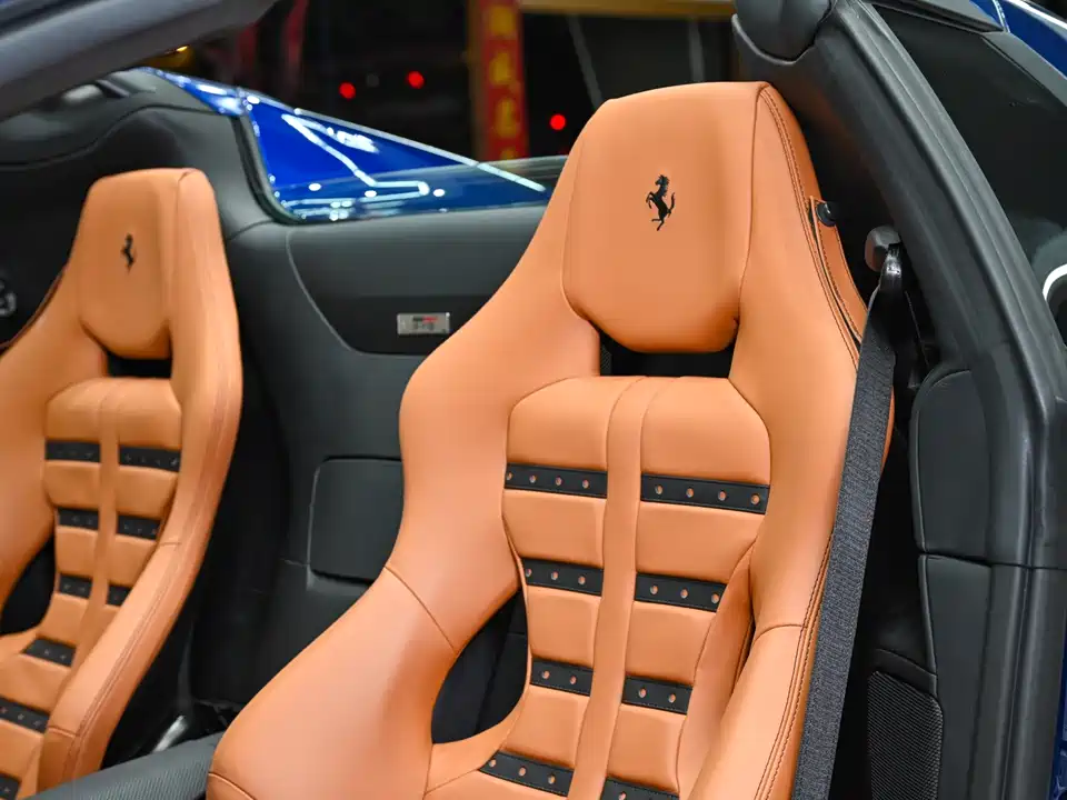 Ferrari 812