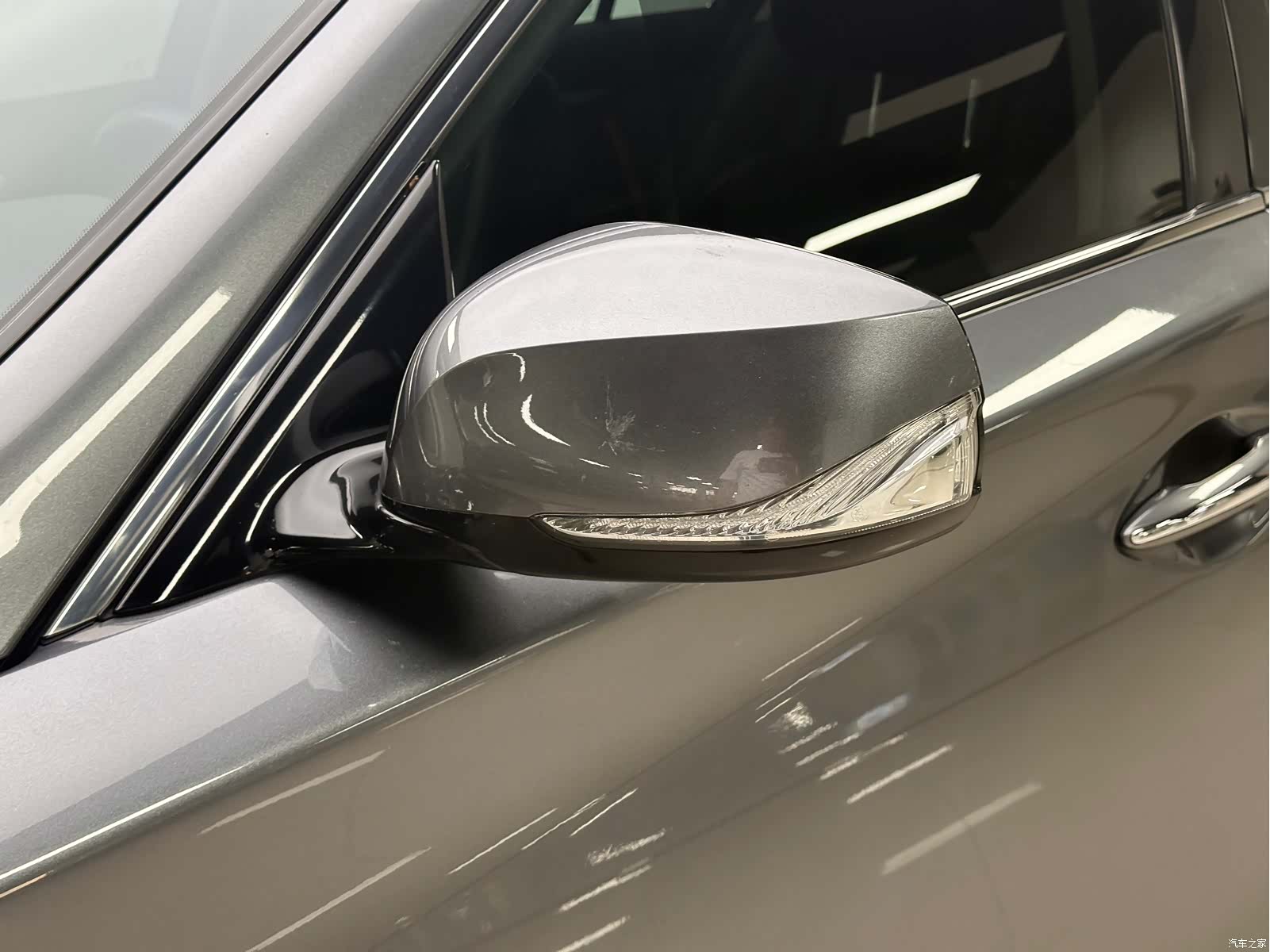 Infiniti Q50L, 2016 17