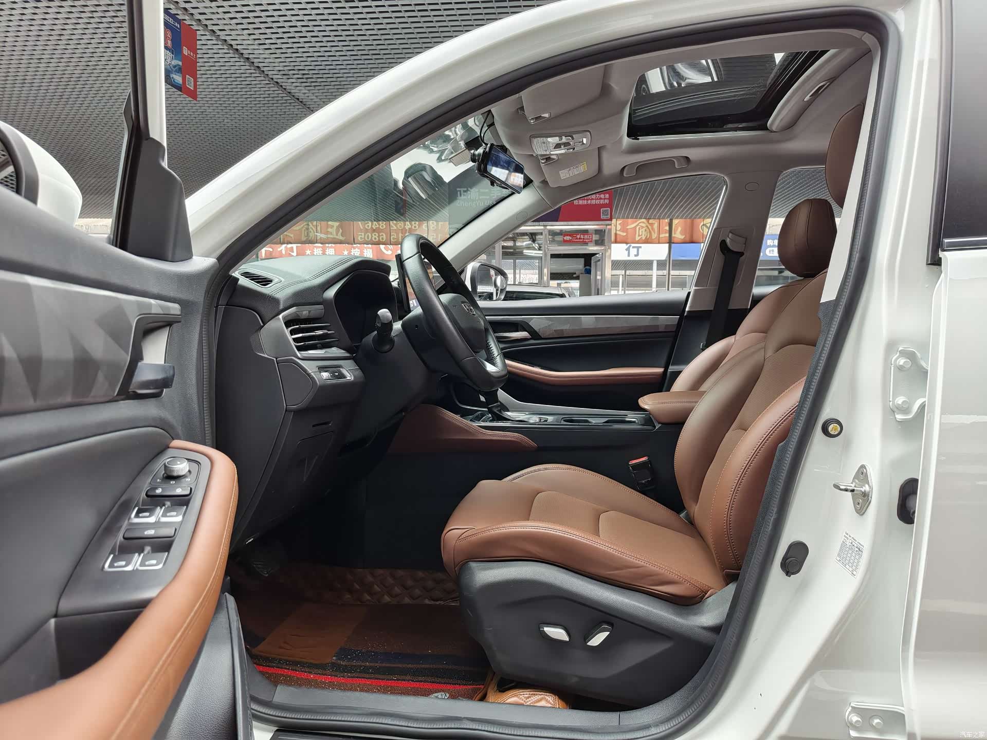 Geely X6, 2022 8