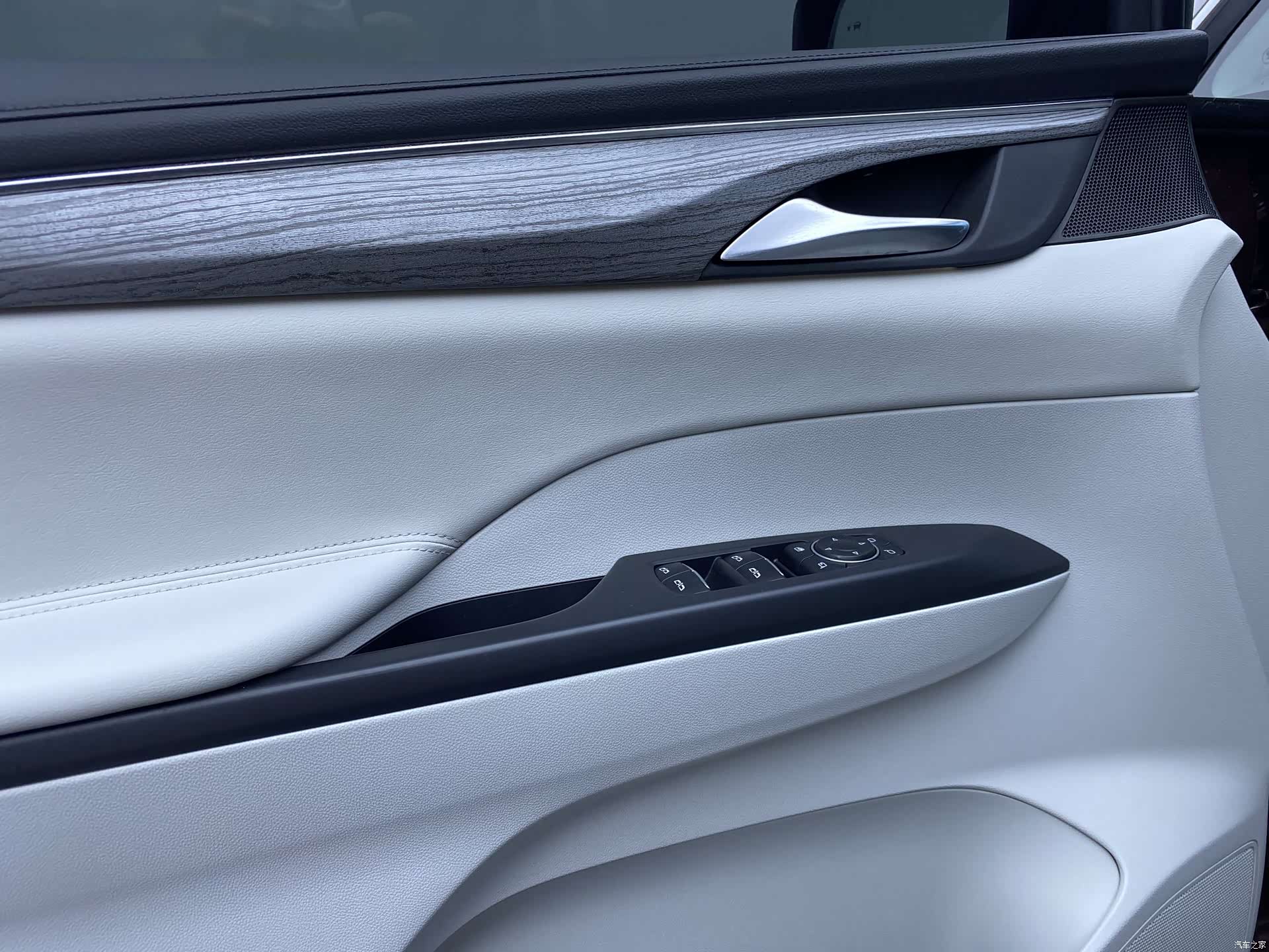 Buick GL8, 2022 12