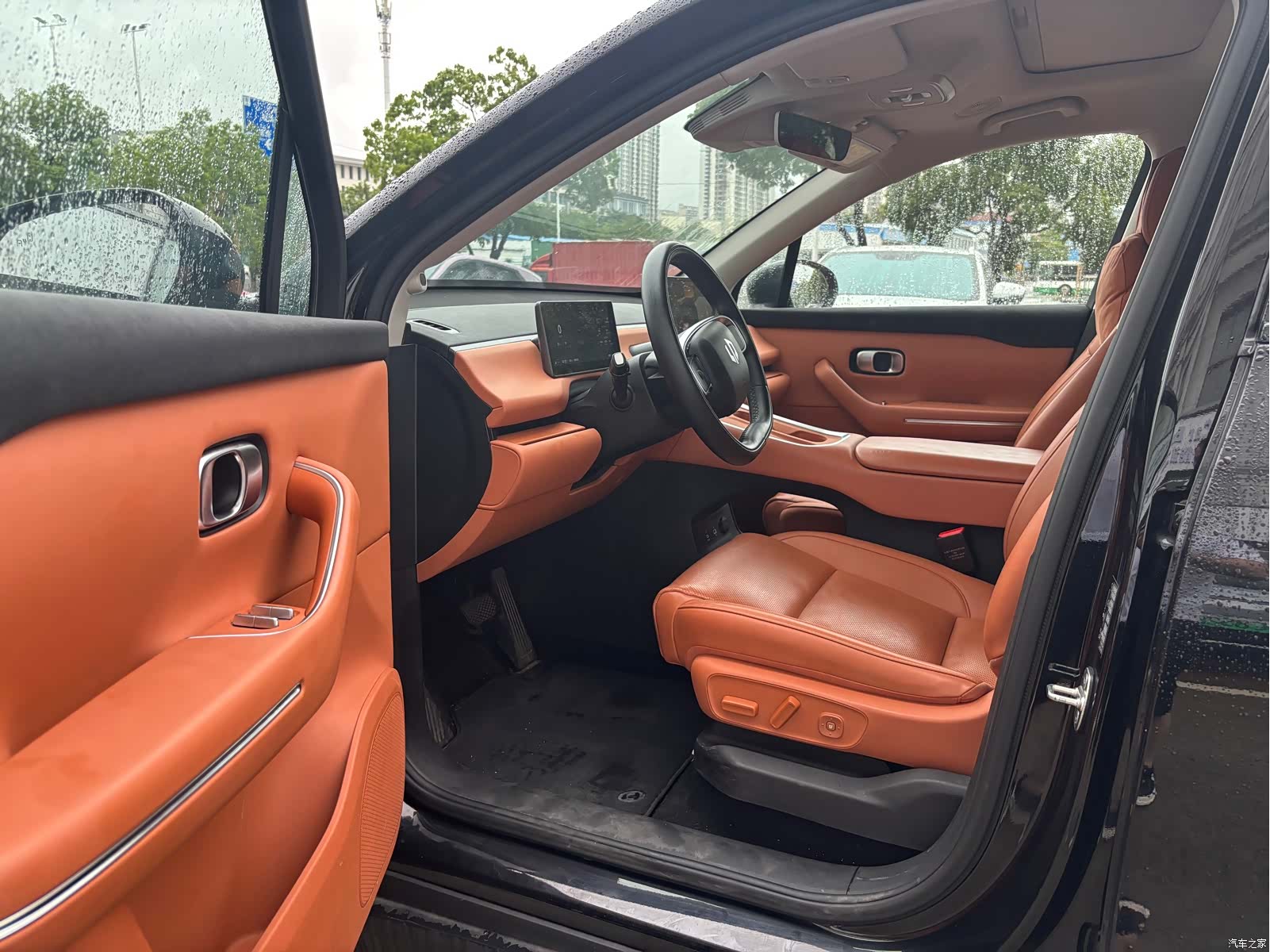 Leapmotor C16, 2025 11