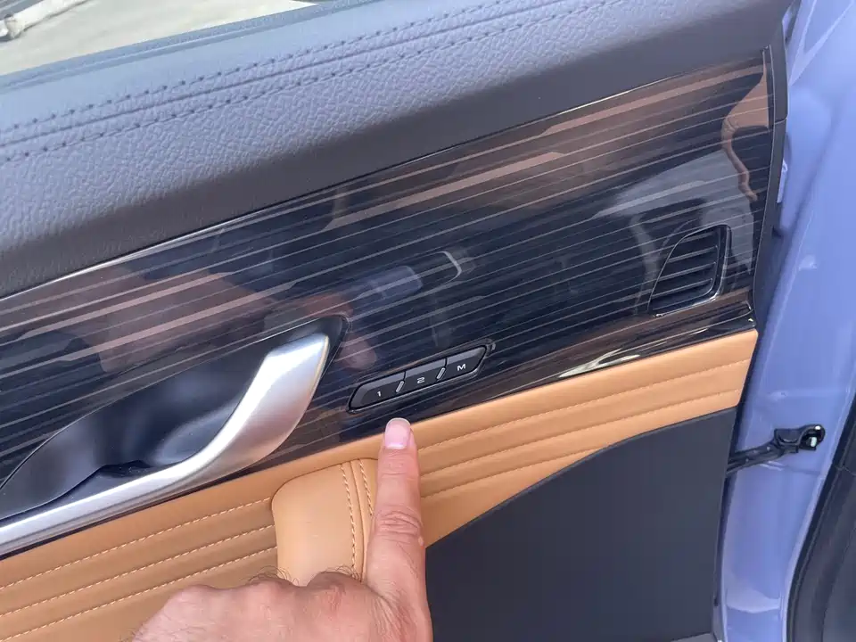 Geely Monjaro plug-in-hybrid