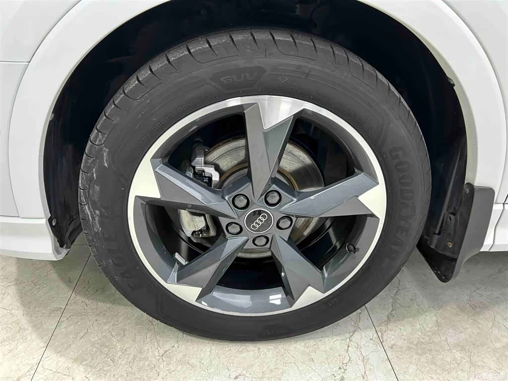 Audi Q3, 2023 20