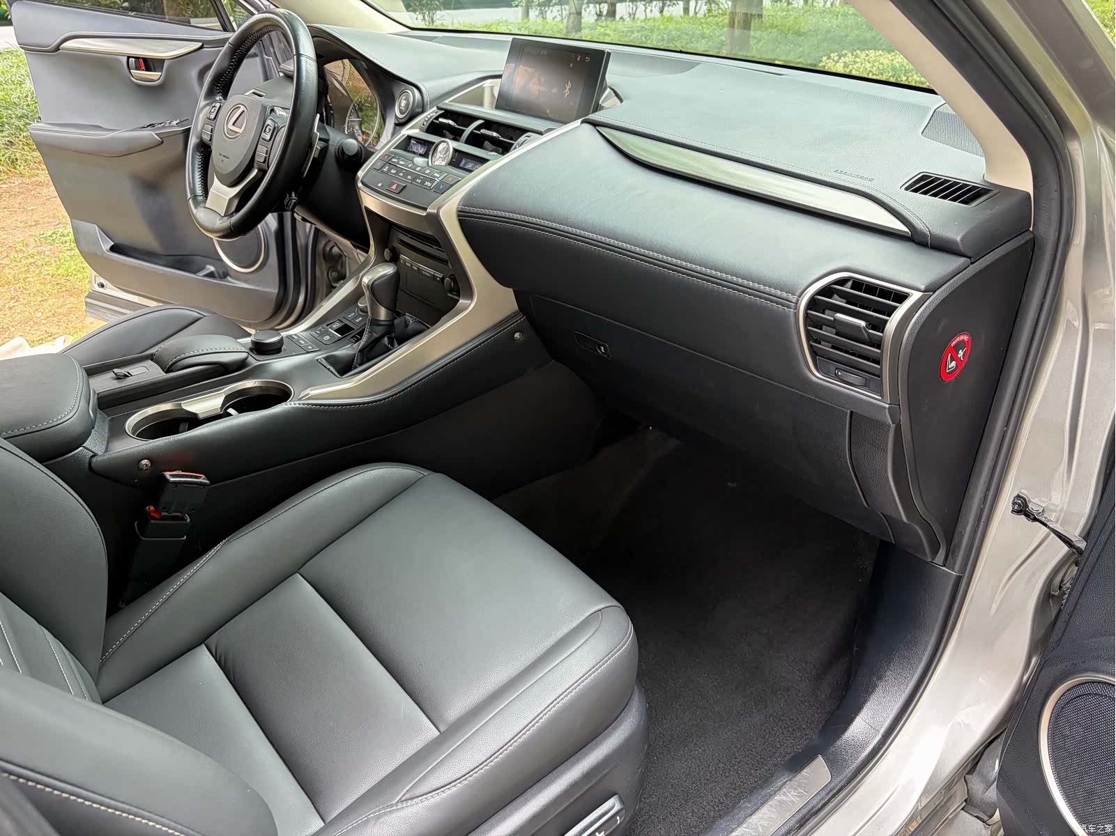 Lexus NX, 2017 8