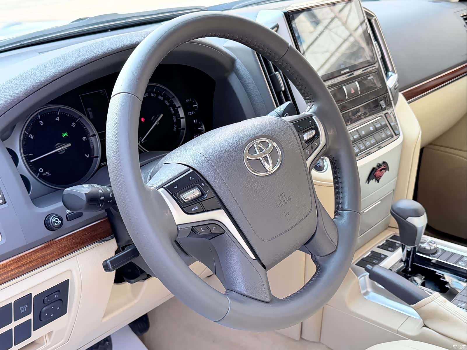 Toyota Land Cruiser, 2016 17