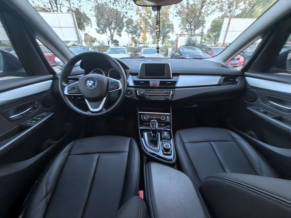 BMW 2 series multifunctional station wagon