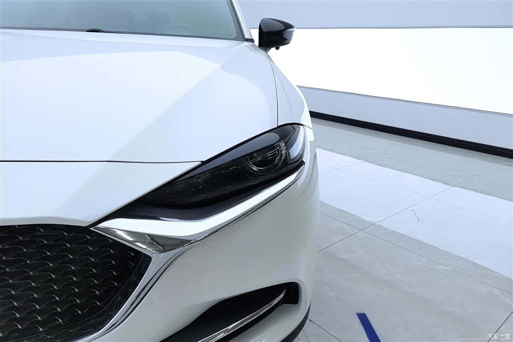 Mazda CX-4, 2020 все фото
