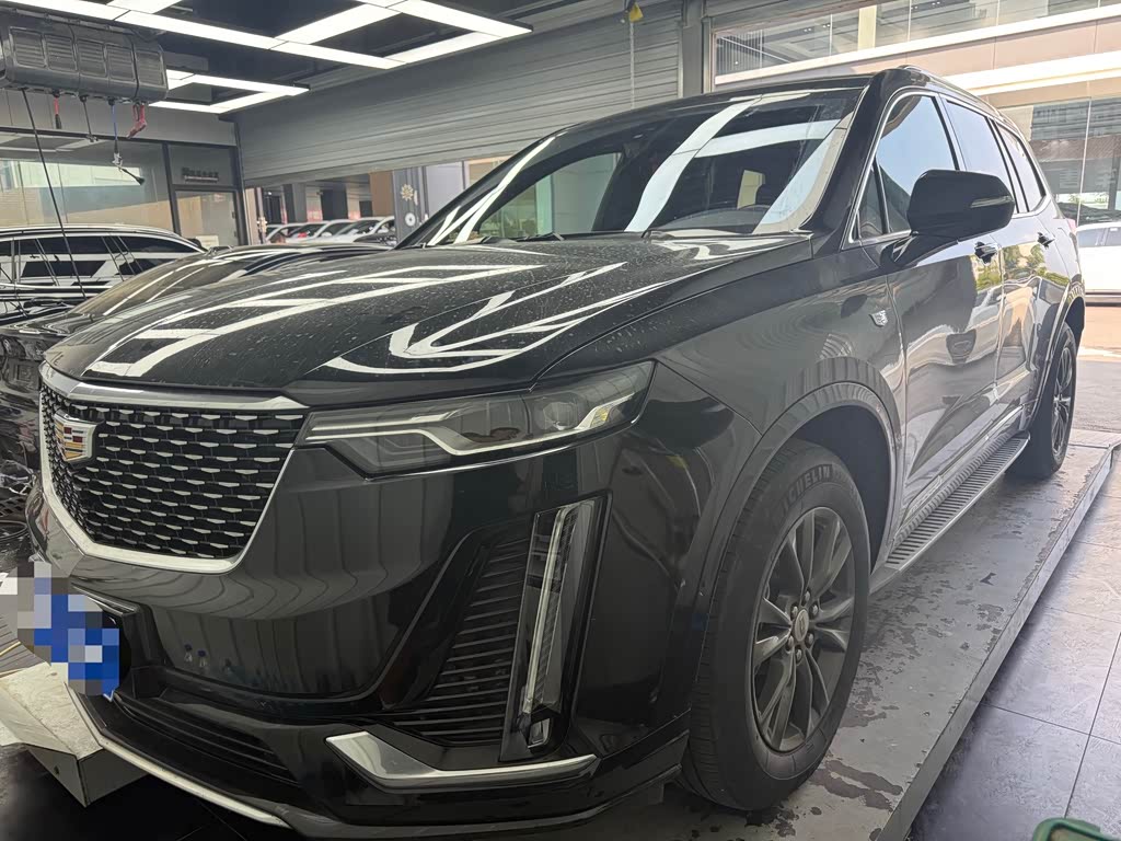 Cadillac XT6