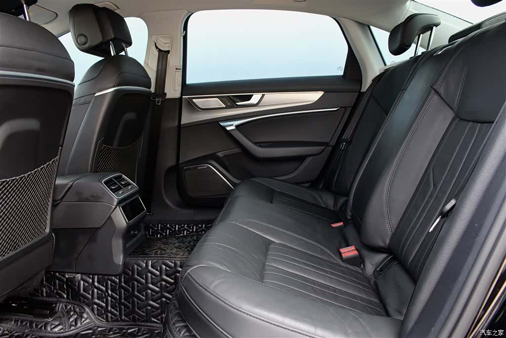 Audi A6L, 2020 6