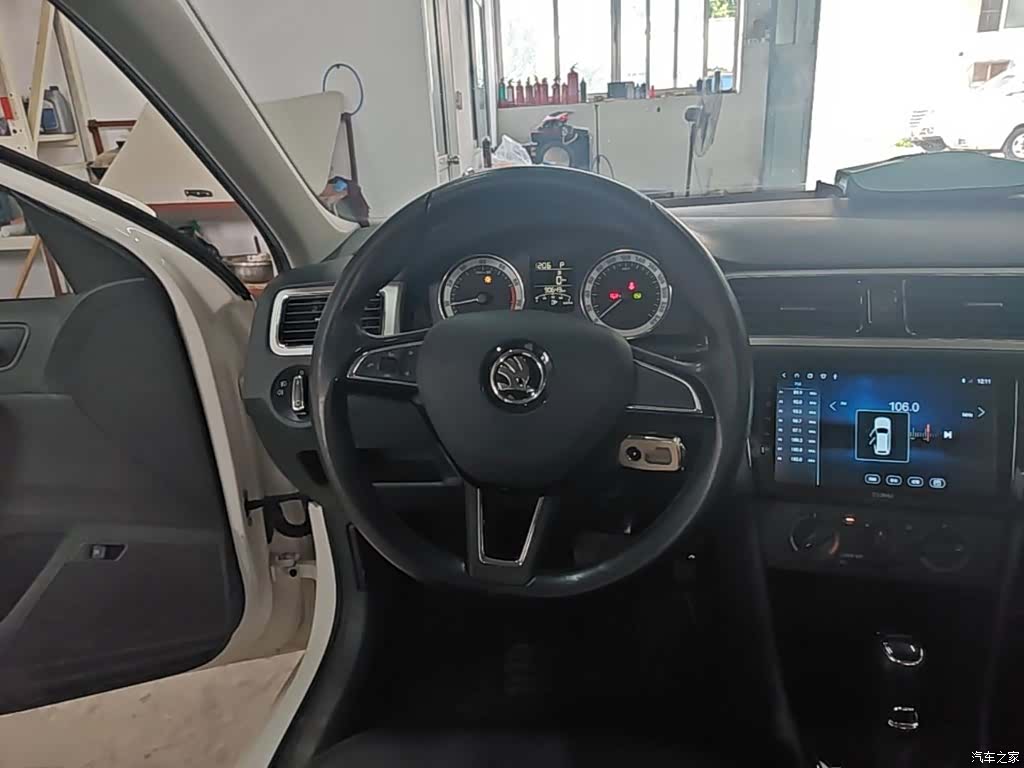 Skoda Rapid, 2018 11