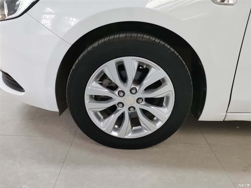 Buick V, 2018 25