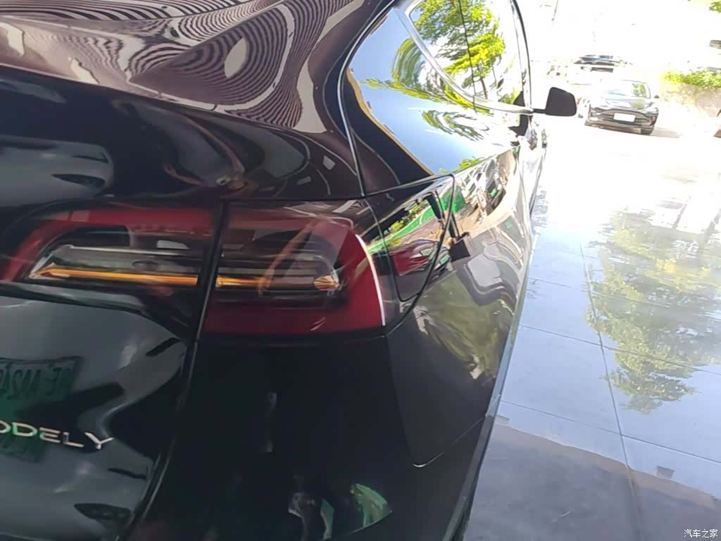 Tesla Model Y, 2021 8