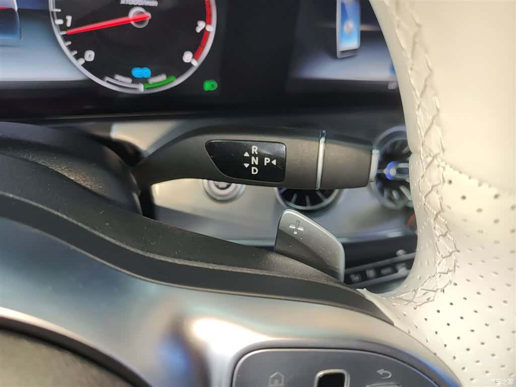 Mercedes-Benz E-Class, 2020 14