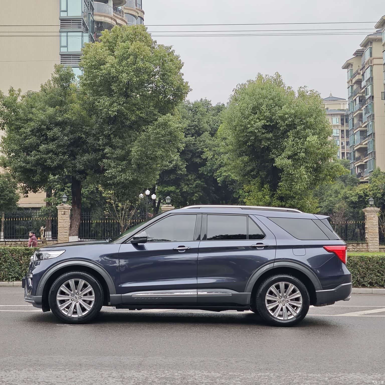 Ford Explorer, 2020 7