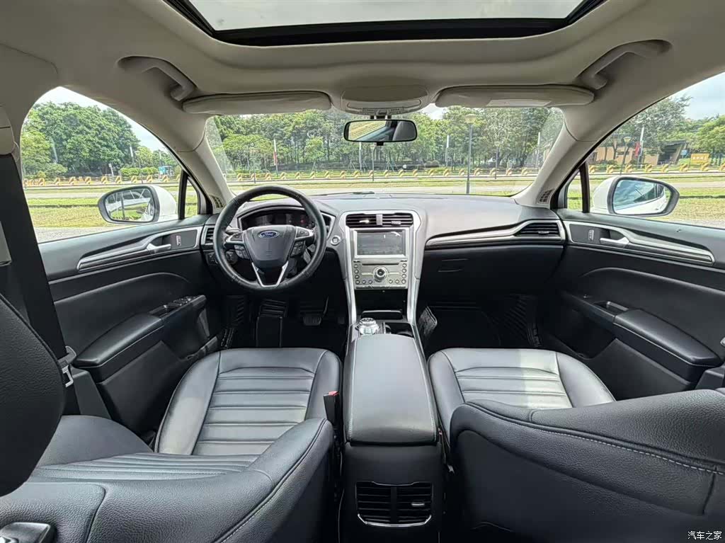 Ford Mondeo, 2020 10