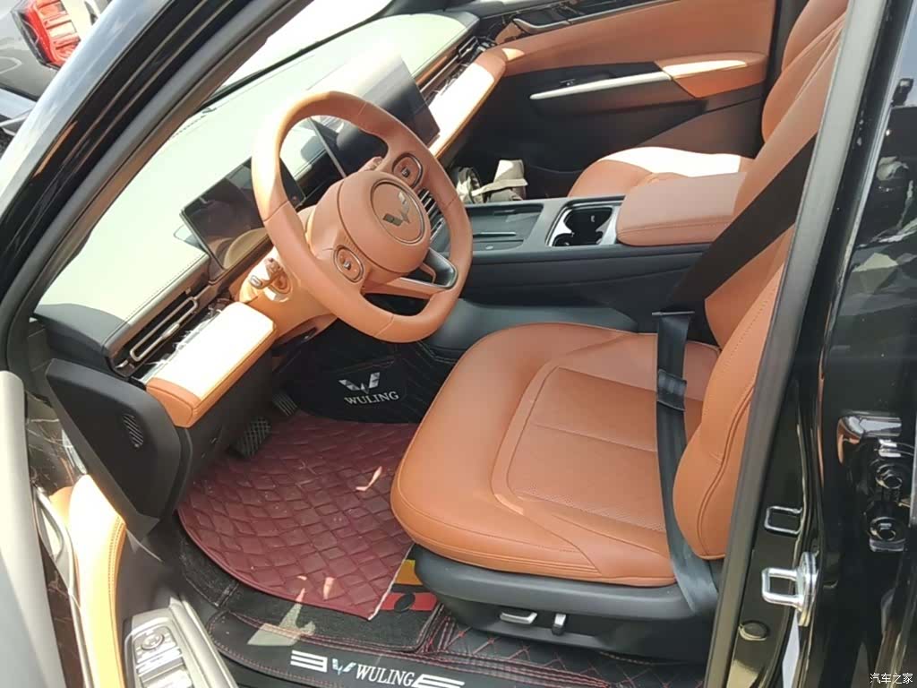 Wuling Starlight, 2025 15