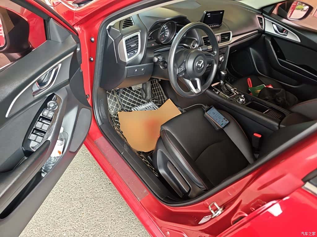 Mazda Mazda3, 2017 16