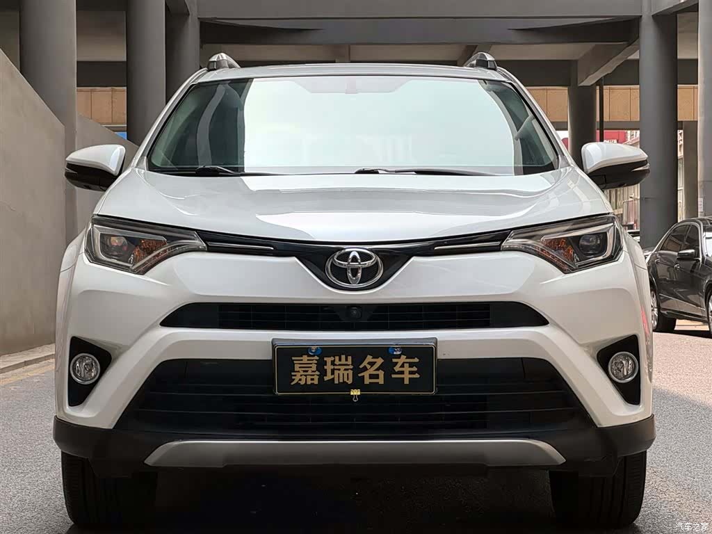 Toyota RAV4, 2017 2